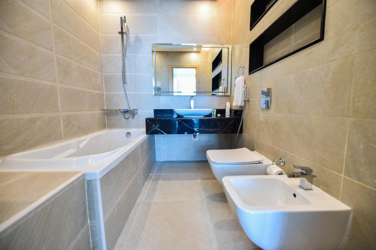 Waterfront Hotel Apartment Lusail Exterior foto