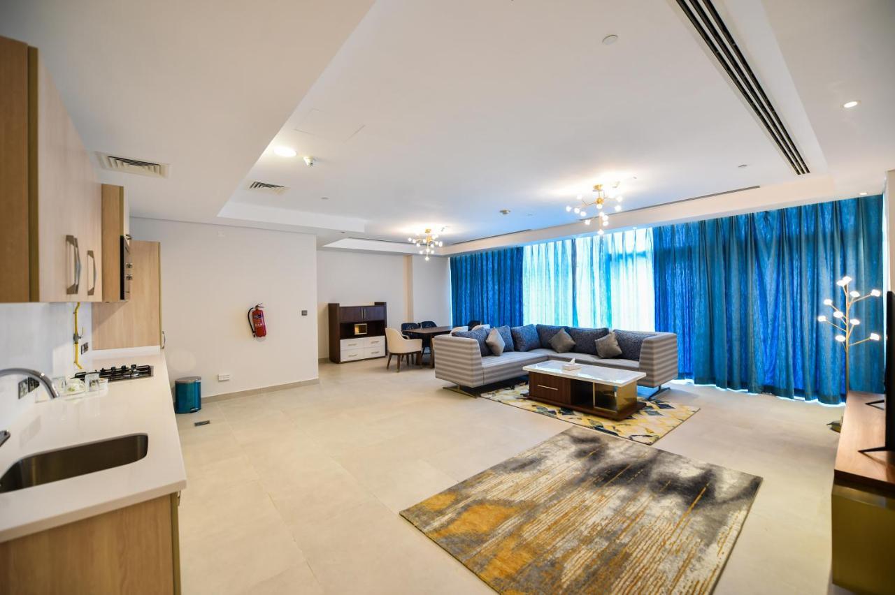 Waterfront Hotel Apartment Lusail Exterior foto A living room in a typical apartment