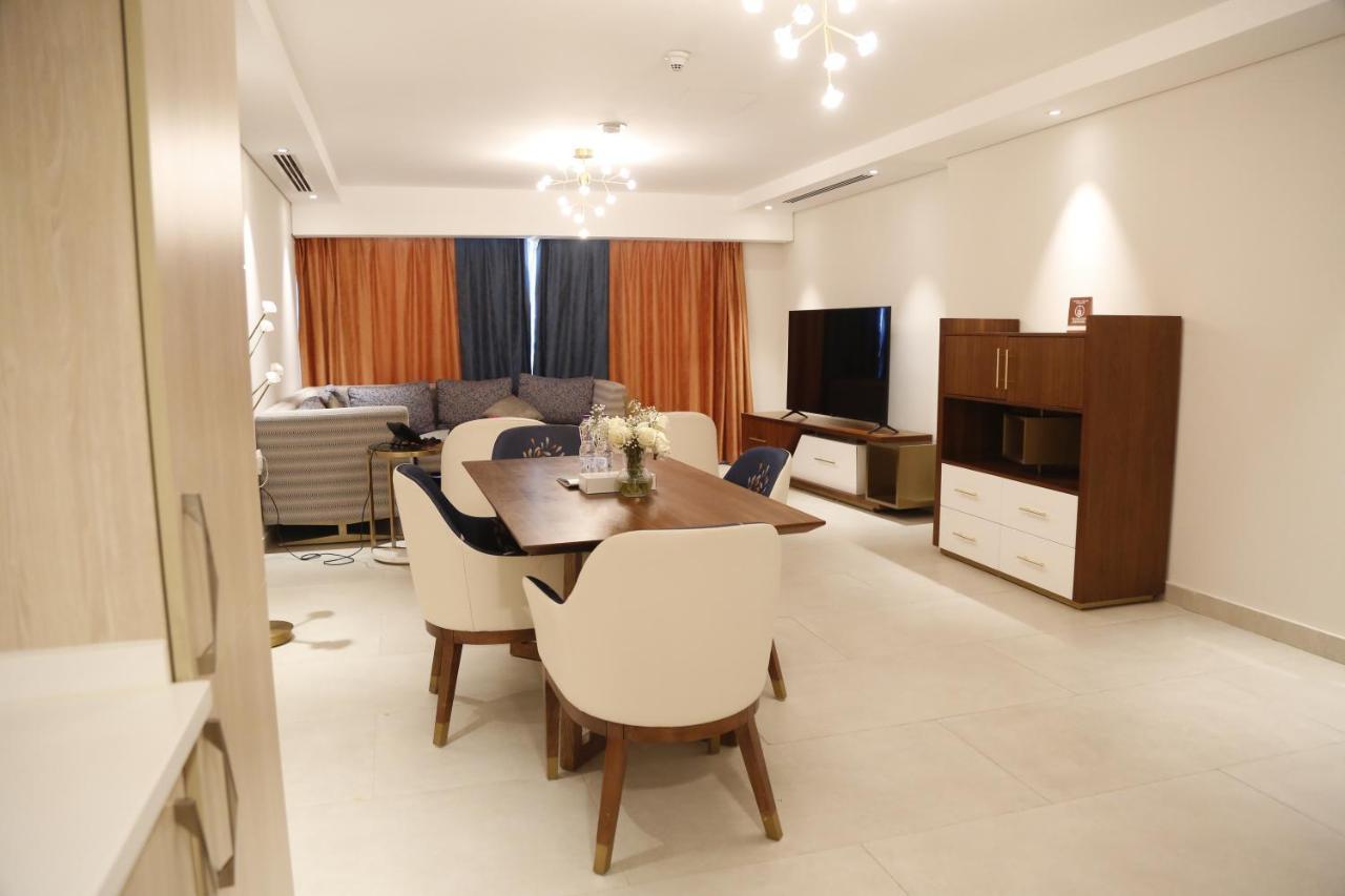 Waterfront Hotel Apartment Lusail Exterior foto A living room in a typical apartment