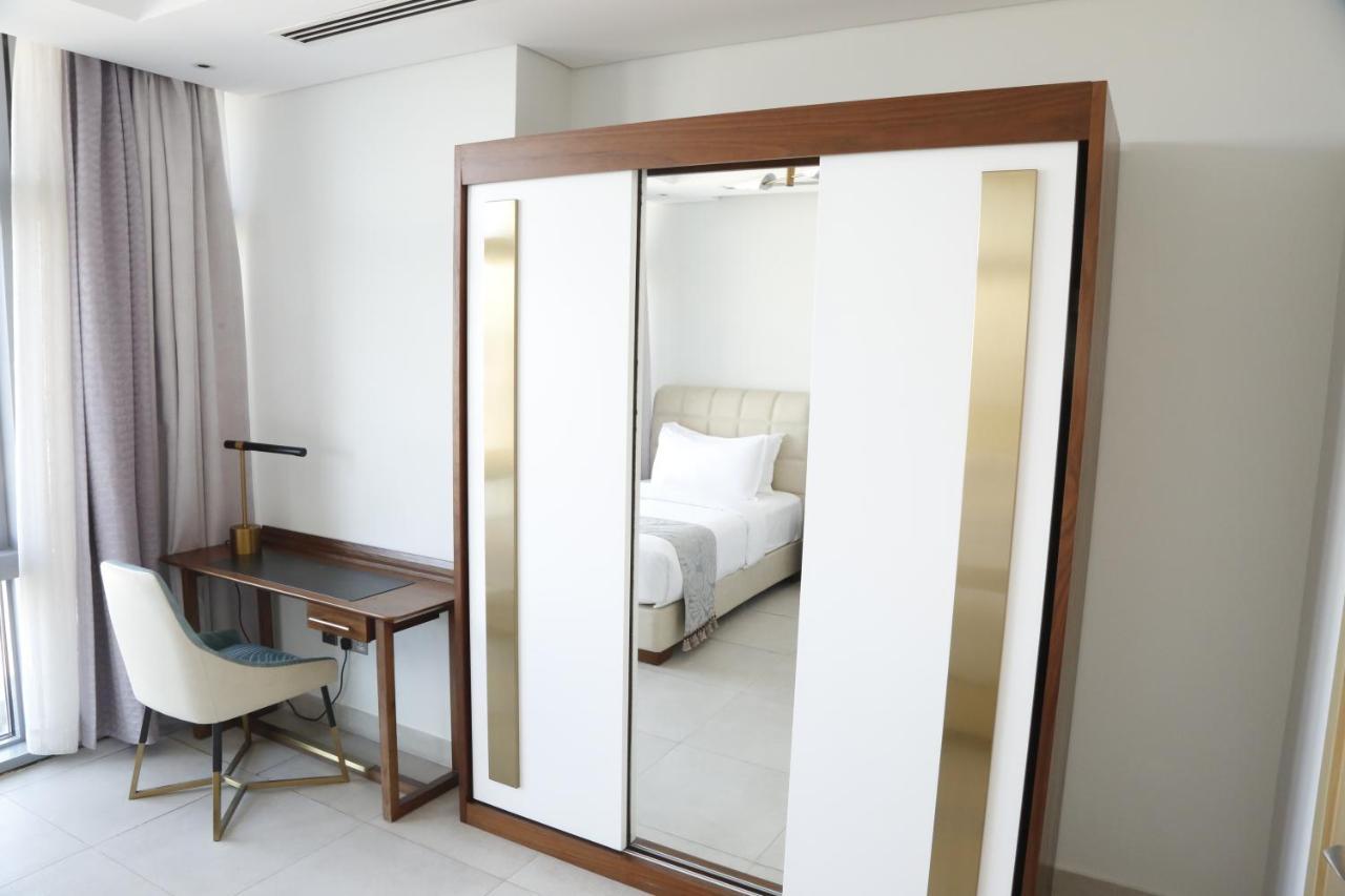Waterfront Hotel Apartment Lusail Exterior foto Sliding doors